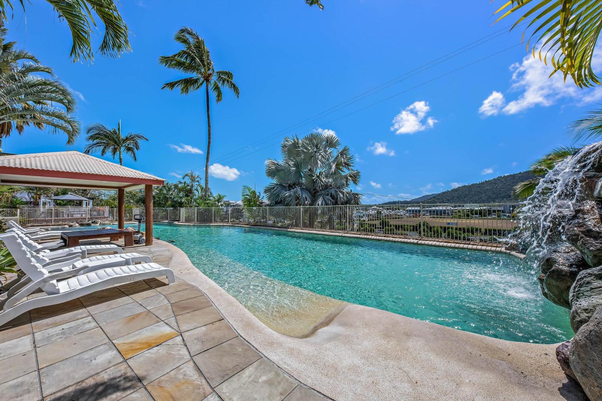 Spa Haven 17B Ocean View Airlie Beach Buitenkant foto